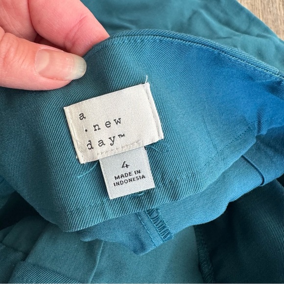 NWT! Target A New Day High Rise Utility Paperbag Teal Blue Shorts W/Belt - Picture 5 of 8